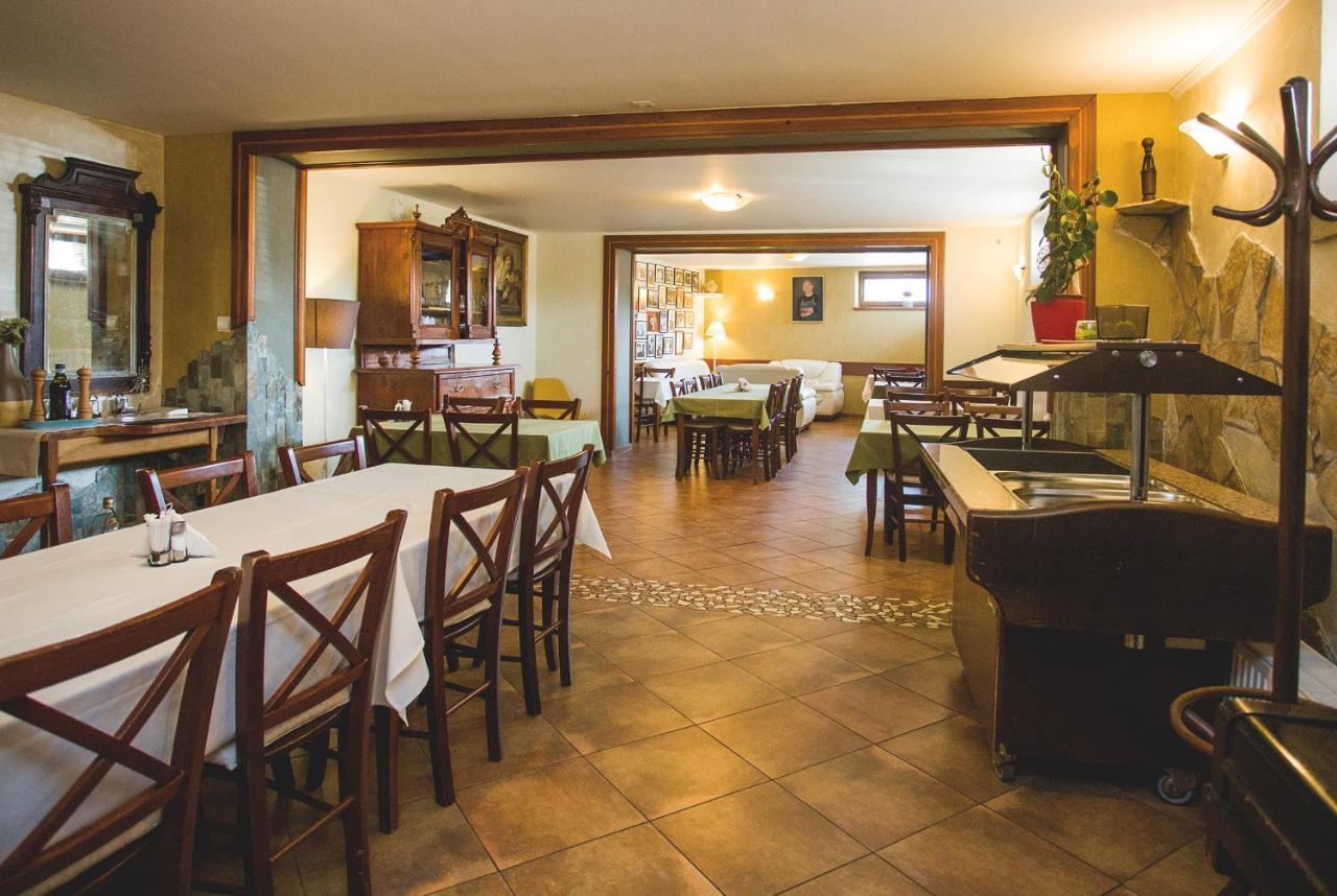 Penzion Trattoria Прешов Экстерьер фото